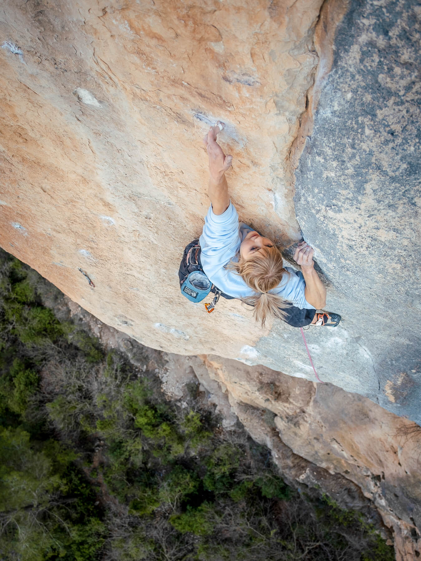 Anna Liina a fazer escalada desportiva
